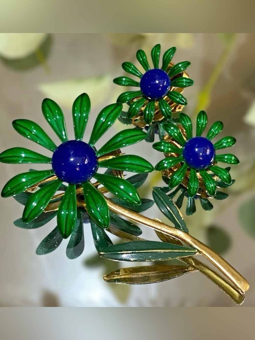 Vintage Estate 60’s DuBarry Fifth Avenue Daisy Brooch & Earring Set Green Blue